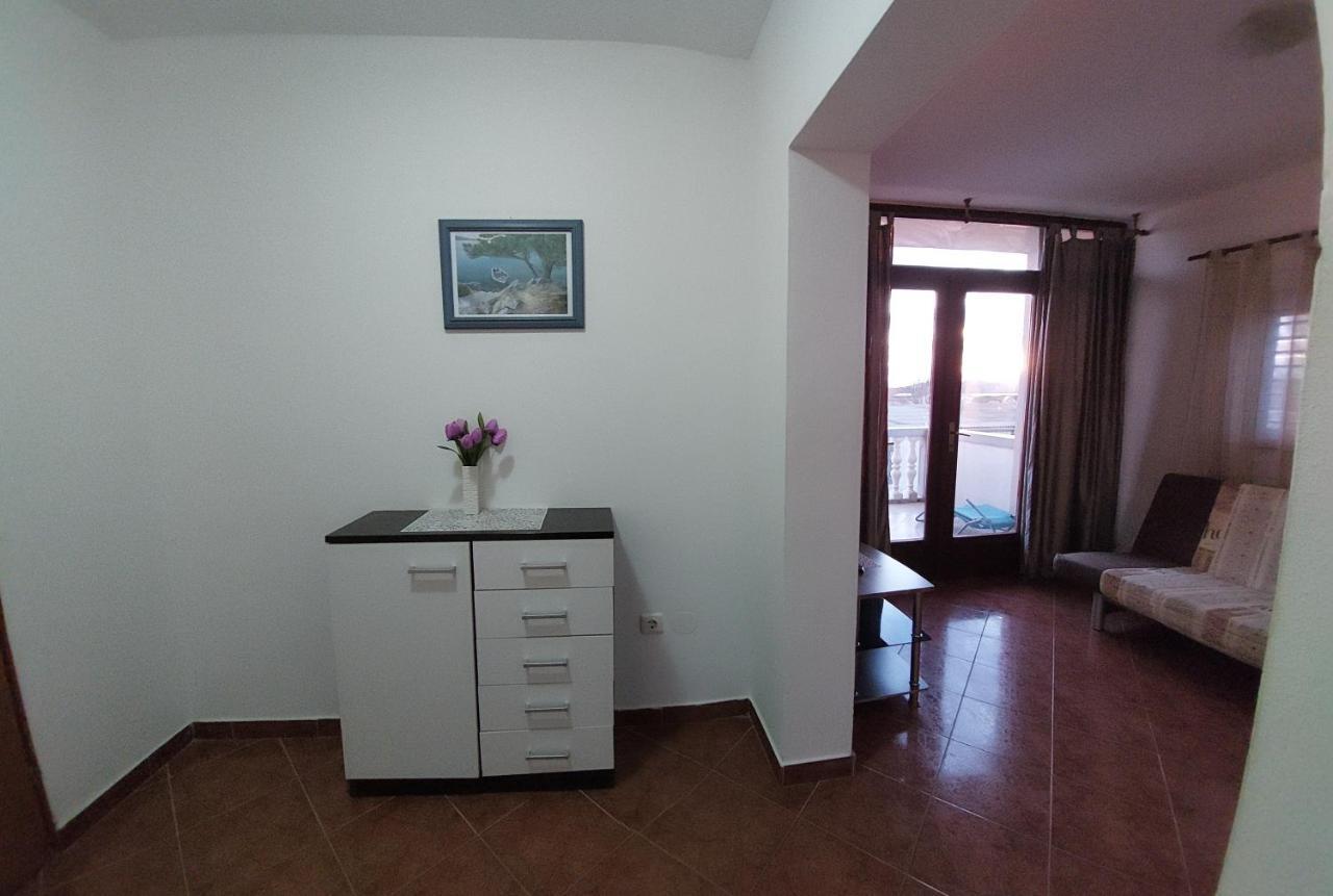 Apartman Vukoja Pakostane Apartment Екстериор снимка